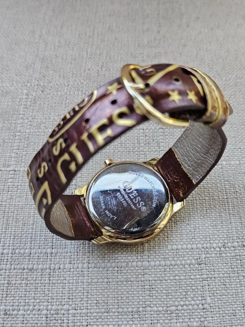 Vintage Guess Wristwatch Unisex Brown Leather Strap Gold Tone Face Analog Watch - Picture 6 of 12